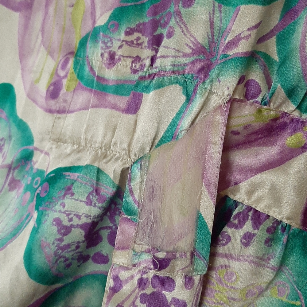 Polyester Butterfly Robe - Picture 5 of 7